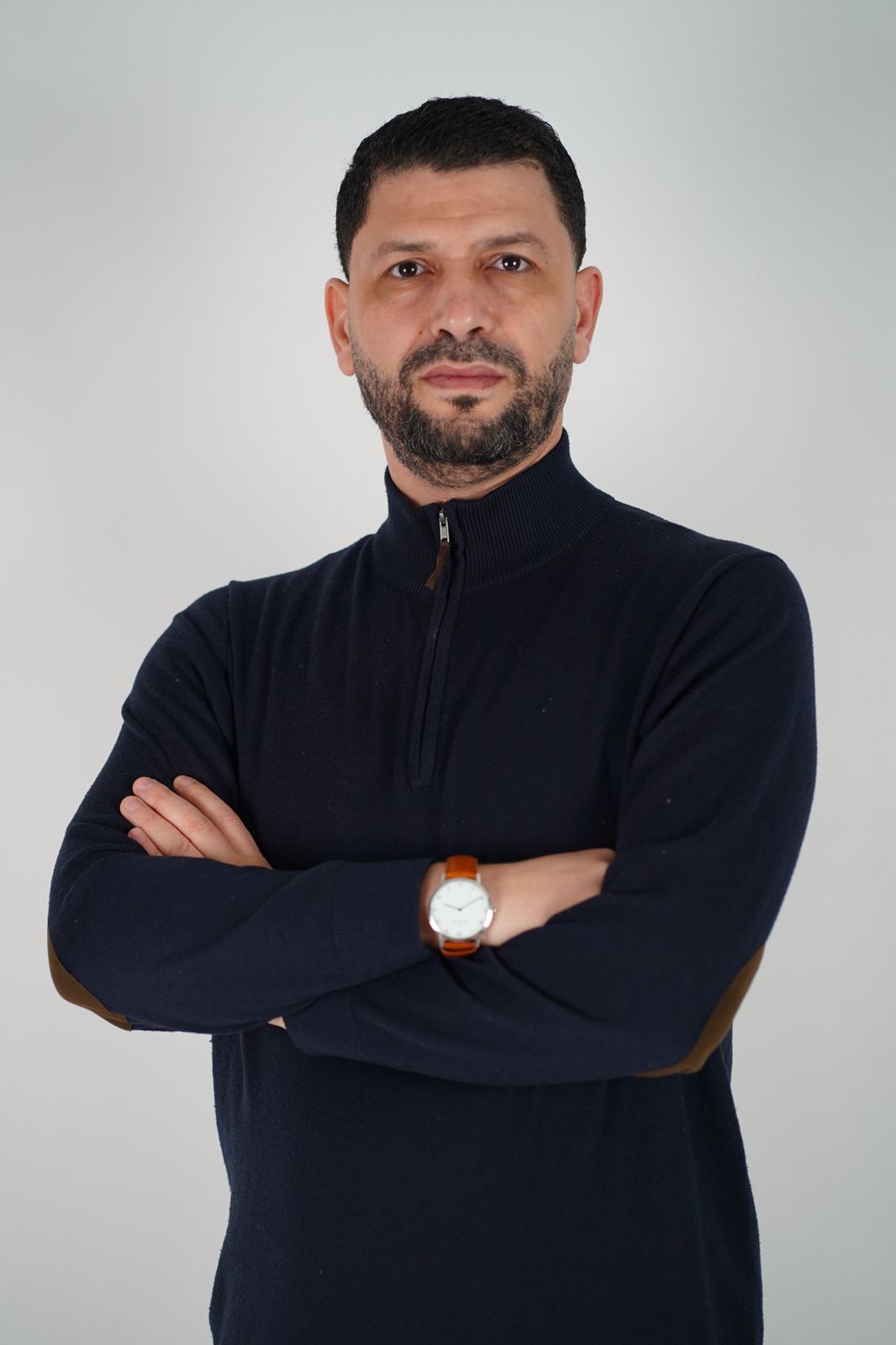 حسن — مؤسس مجتمع عش حقيقتك